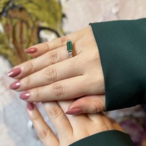 انگشتر نقره دیوید وب جواهر سبز ۳.۸۱ گرم عیار ۹۲۵ - گالری کاظمی